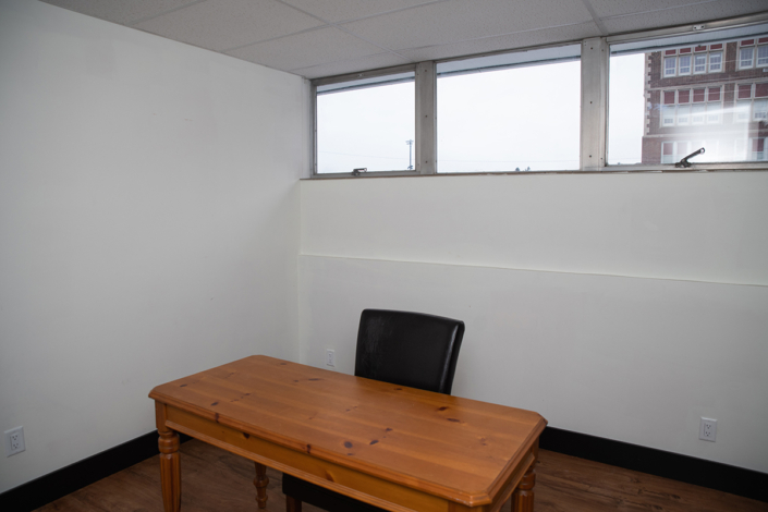 Launderie-Stock-Imagery_061 Erie State Street Offices