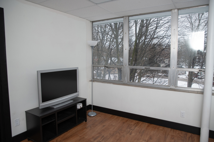 Launderie-Stock-Imagery_072 Erie State Street Offices